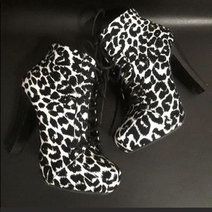 Charlotte Russe Black & White Animal Print Booties